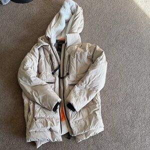 Women’s down jacket